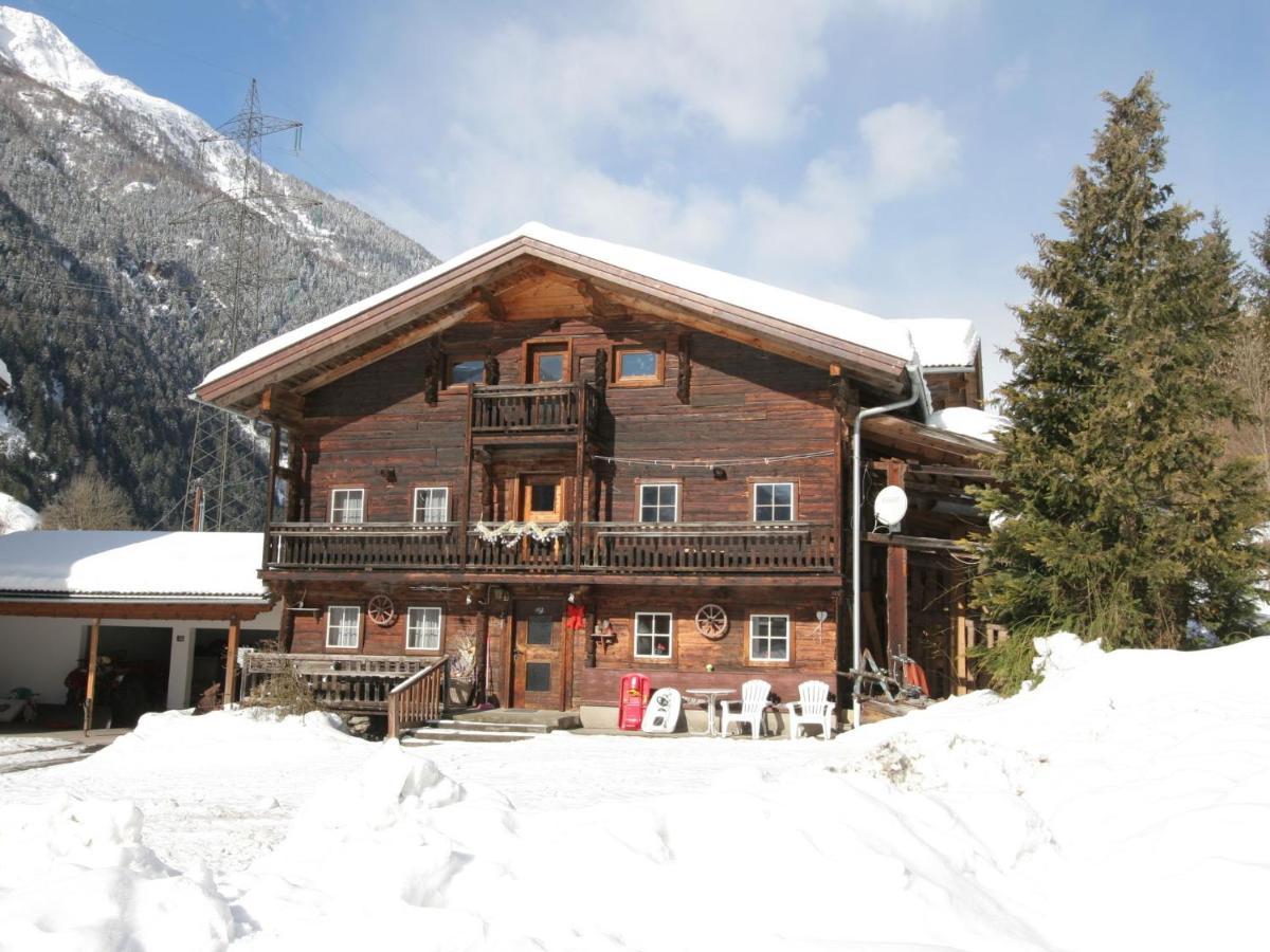 Apartment Near Hoge Tauern National Park Matrei in Osttirol Bagian luar foto