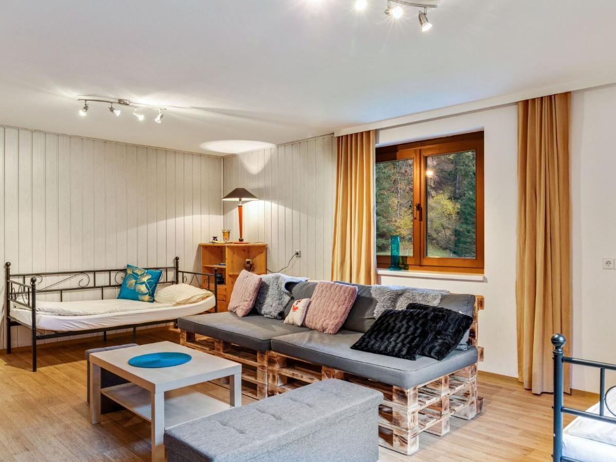 Apartment Near Hoge Tauern National Park Matrei in Osttirol Bagian luar foto